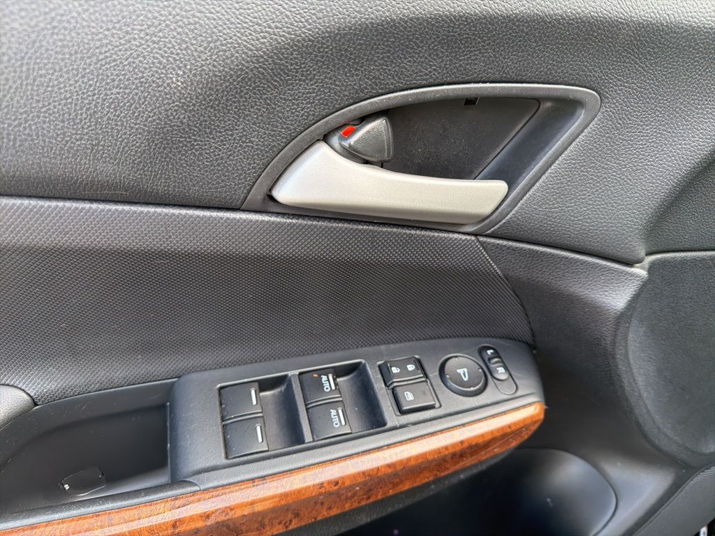 Thumbnail: 2012 Honda Accord - 26