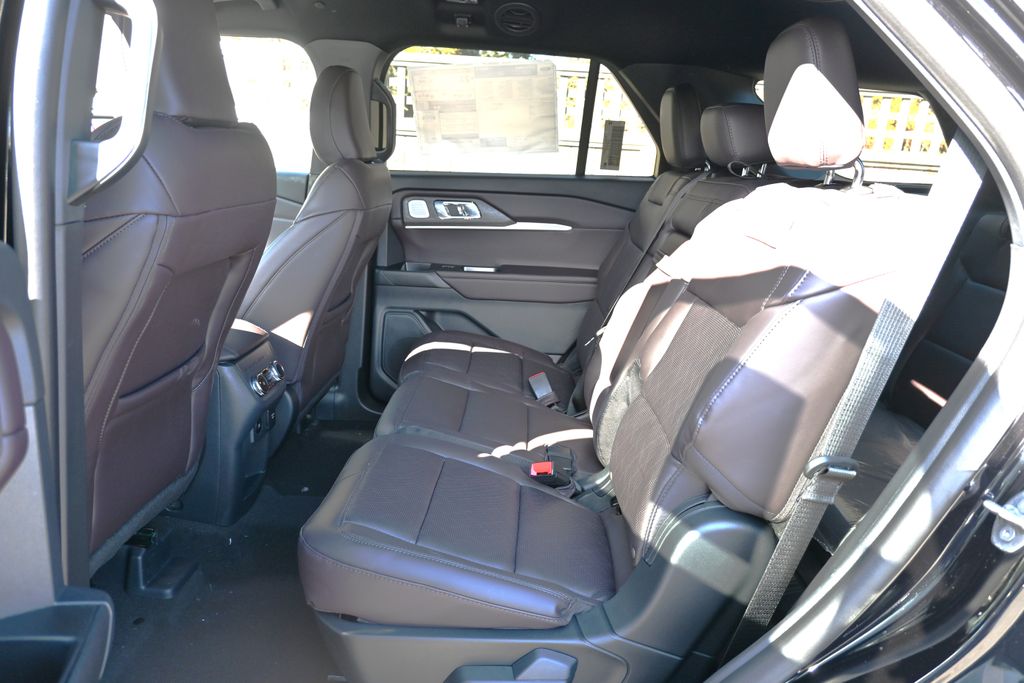 Thumbnail: 2026 Ford Explorer - 9