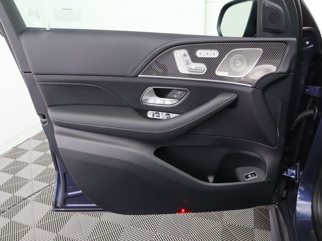 Thumbnail: 2025 Mercedes-Benz GLE - 26