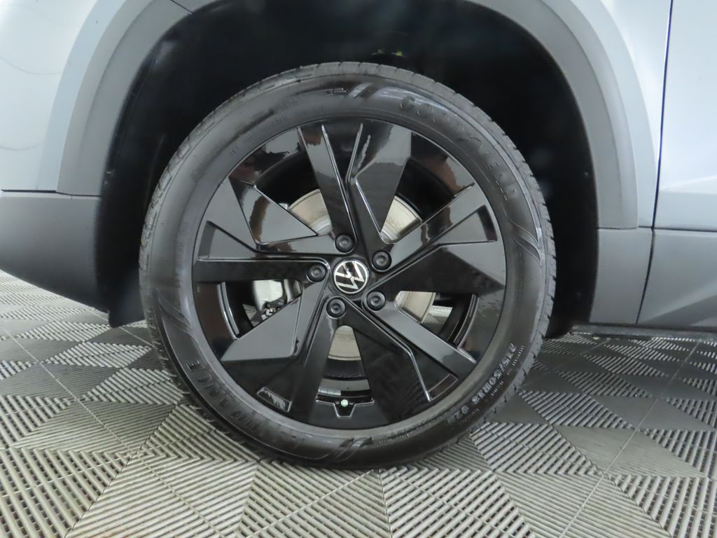 Thumbnail: 2025 Volkswagen Taos - 31