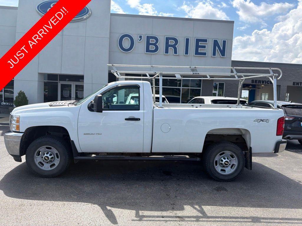 Summit White 2012 Chevrolet Silverado 2500HD Pickup Truck Four-Wheel Drive 6-Speed Automatic Overdrive