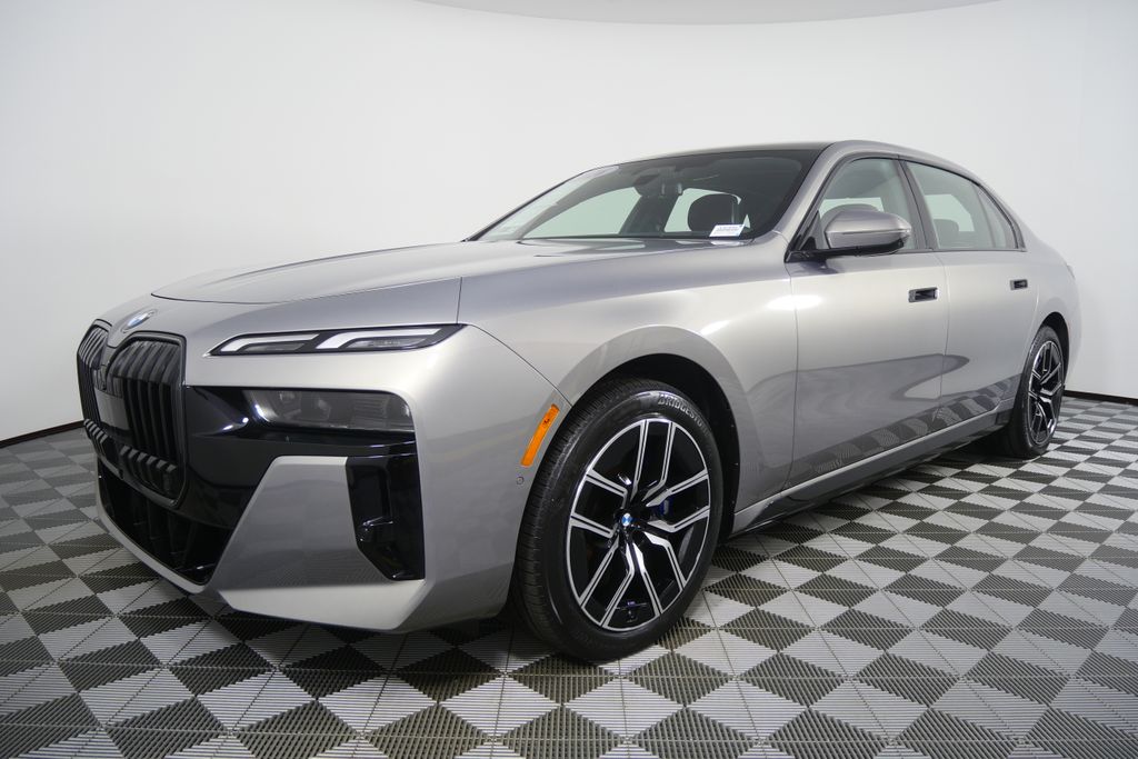 Thumbnail: 2026 BMW 7 Series - 7