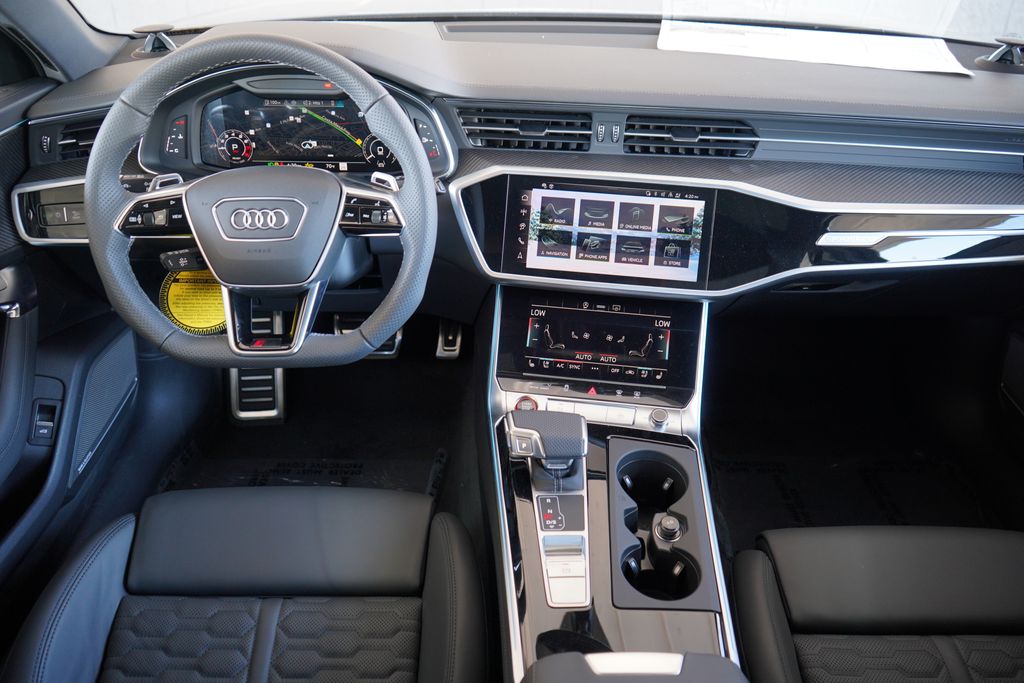 Thumbnail: 2025 Audi RS 6 - 14