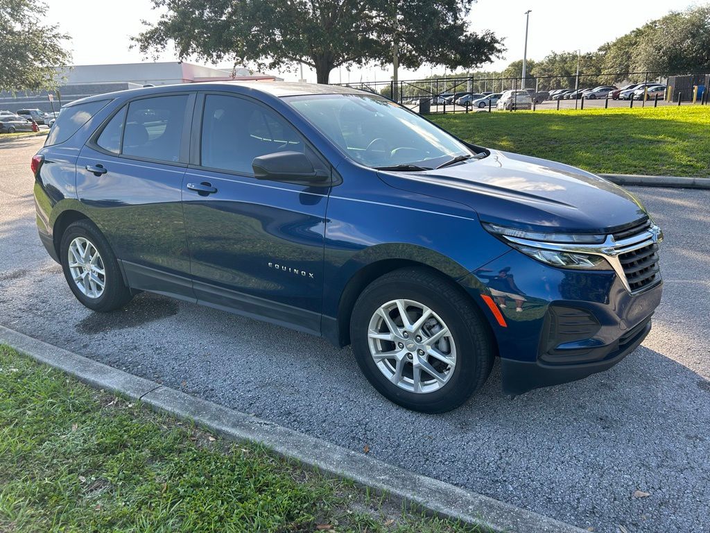 2022 Chevrolet Equinox LS 6