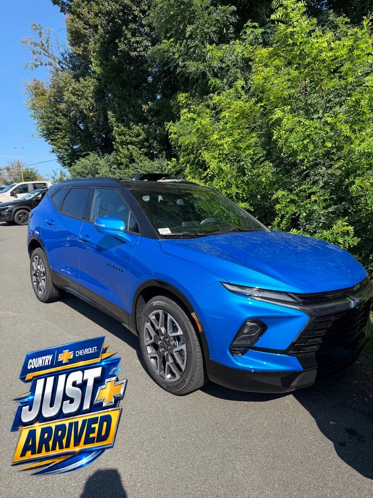 Riptide Blue 2026 Chevrolet Blazer SUV / Crossover All-Wheel Drive 9-Speed Automatic Overdrive