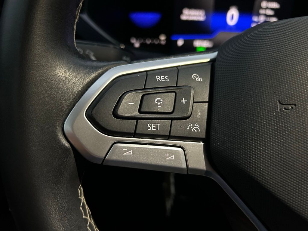 Thumbnail: 2022 Volkswagen Taos - 20