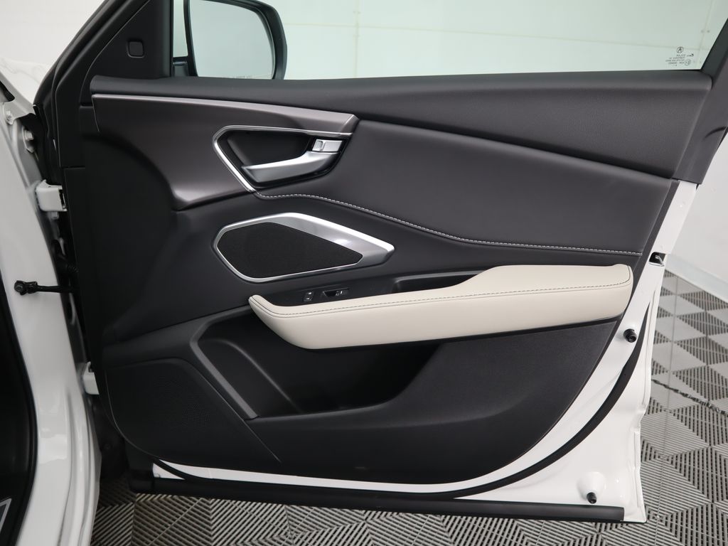 Thumbnail: 2026 Acura RDX - 26