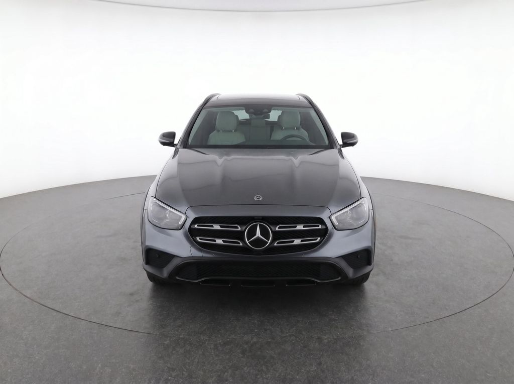 Thumbnail: 2022 Mercedes-Benz E-Class - 5