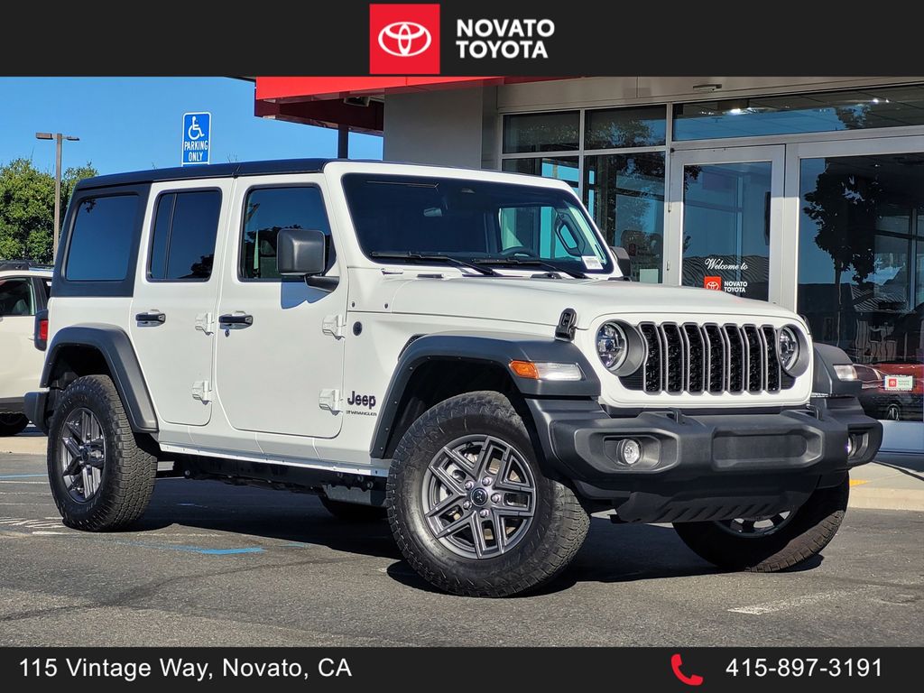 Bright White Clearcoat 2026 Jeep Wrangler SUV / Crossover Four-Wheel Drive 8-Speed Automatic
