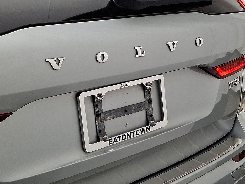 Thumbnail: 2018 Volvo XC60 - 31