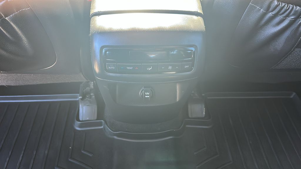 2022 Hyundai Palisade SEL Black at North Houston Mitsubishi