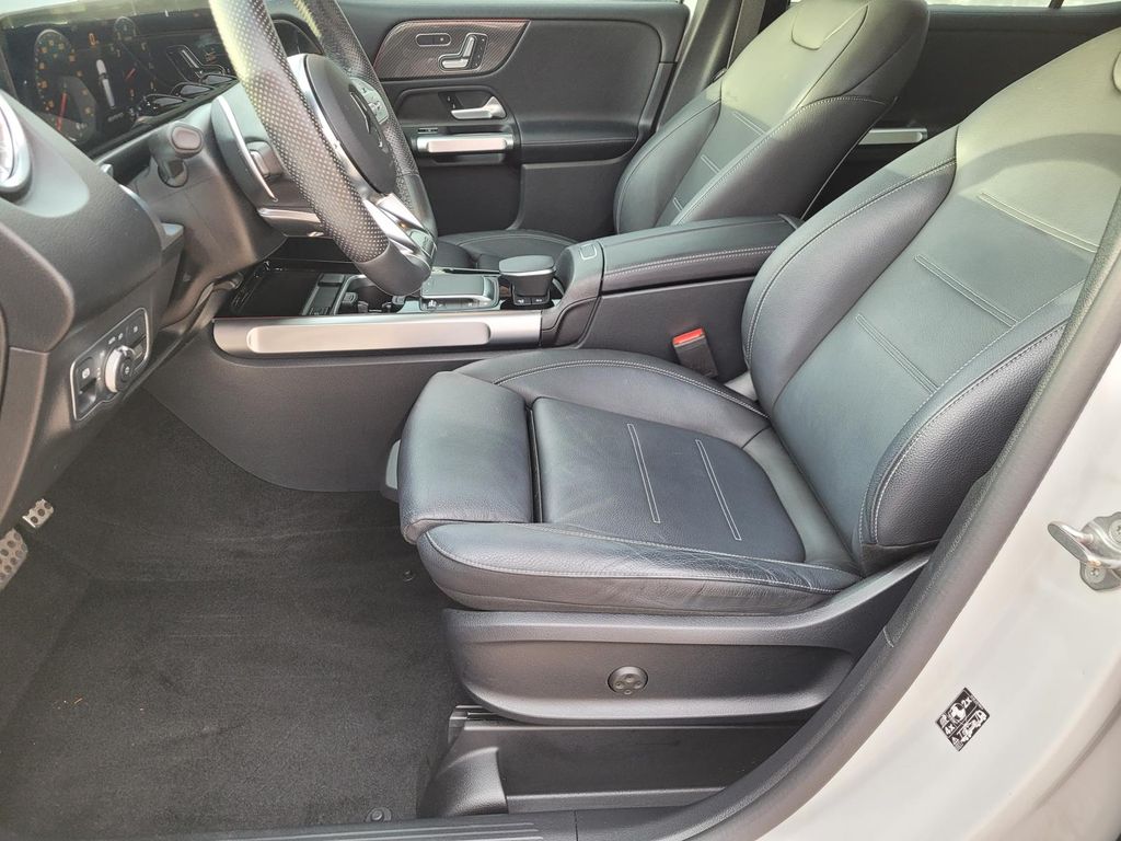 used 2022 Mercedes-Benz GLB car, priced at $32,300