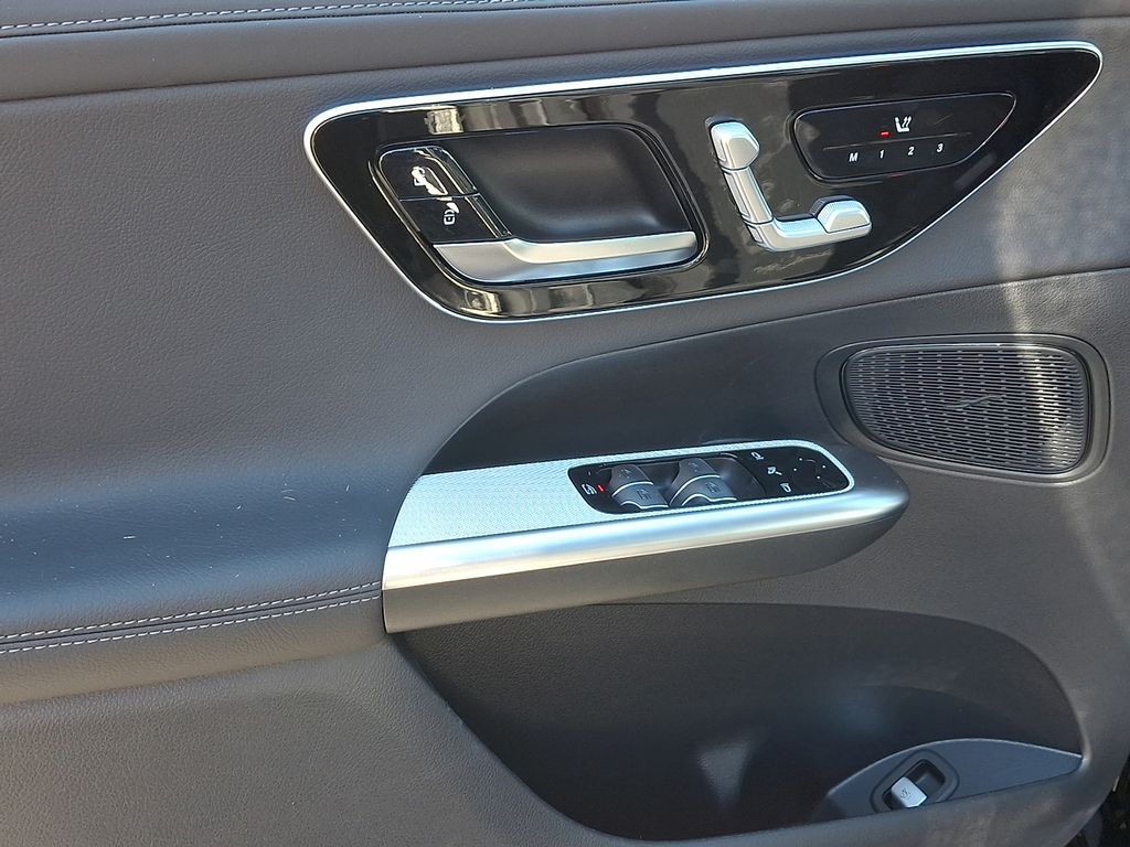 Thumbnail: 2026 Mercedes-Benz GLC - 8