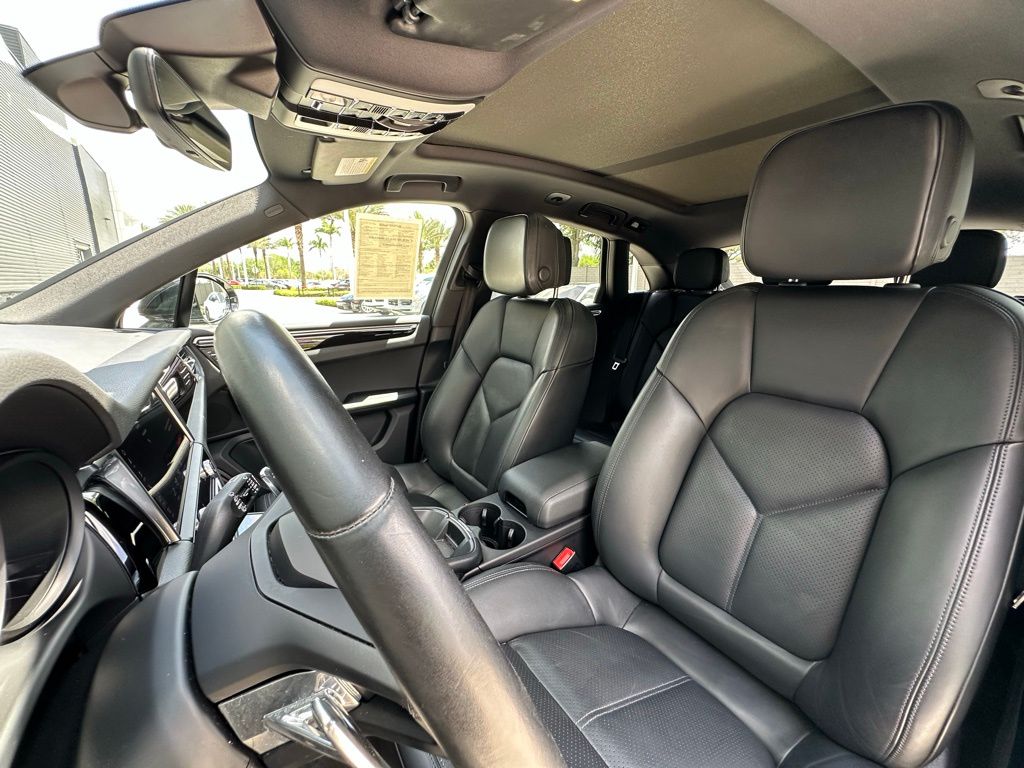 2022 Porsche Macan  5