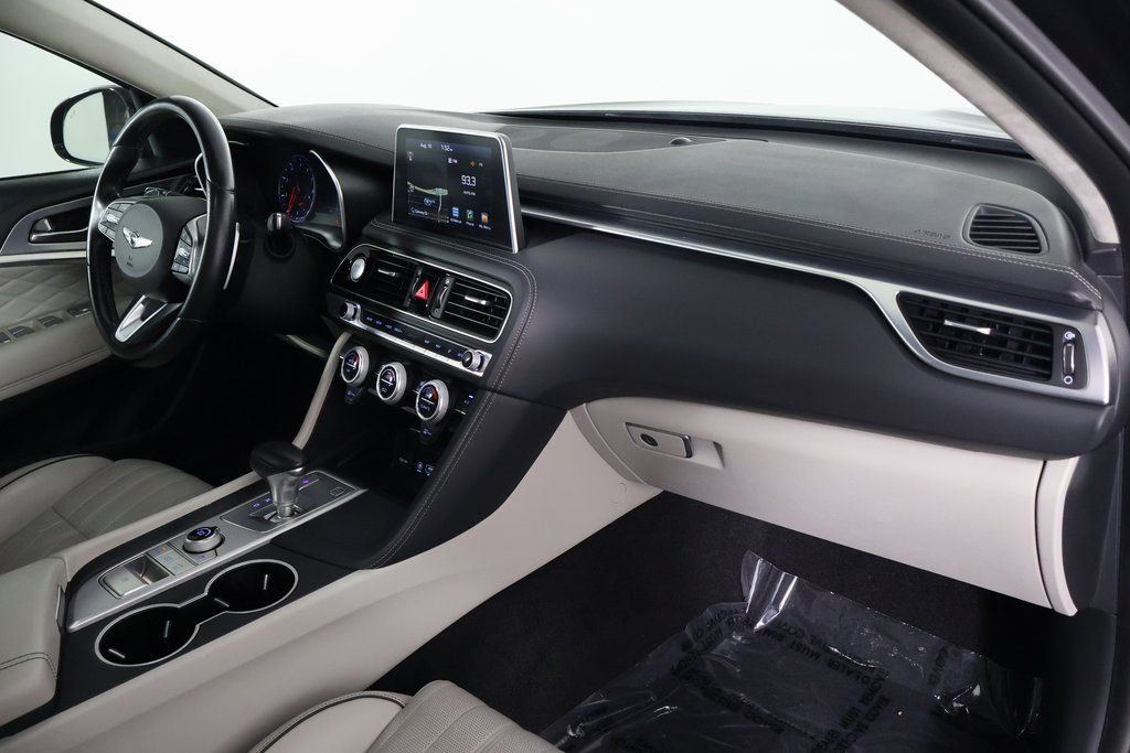 Thumbnail: 2019 Genesis G70 - 9