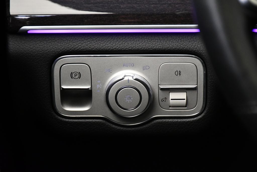 Thumbnail: 2021 Mercedes-Benz GLS - 21