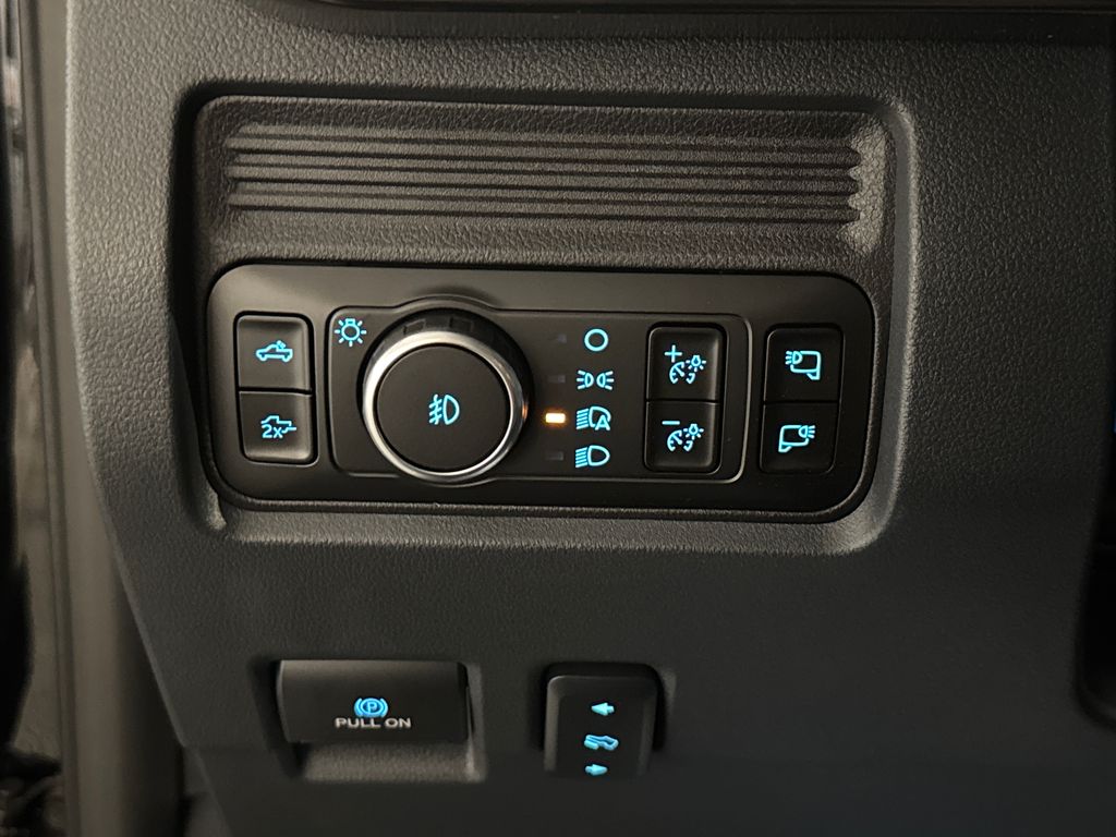 New 2026 Black Ford Lariat image 30