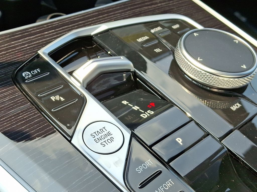 Thumbnail: 2026 BMW X5 - 7
