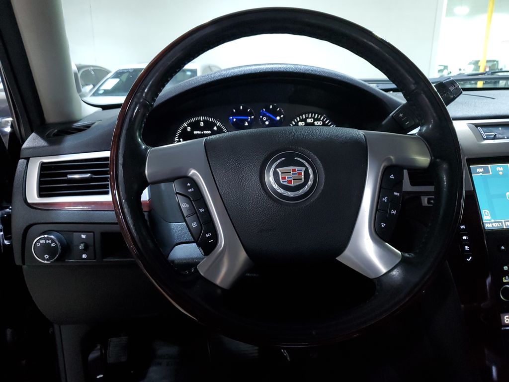 2008 Cadillac Escalade photo