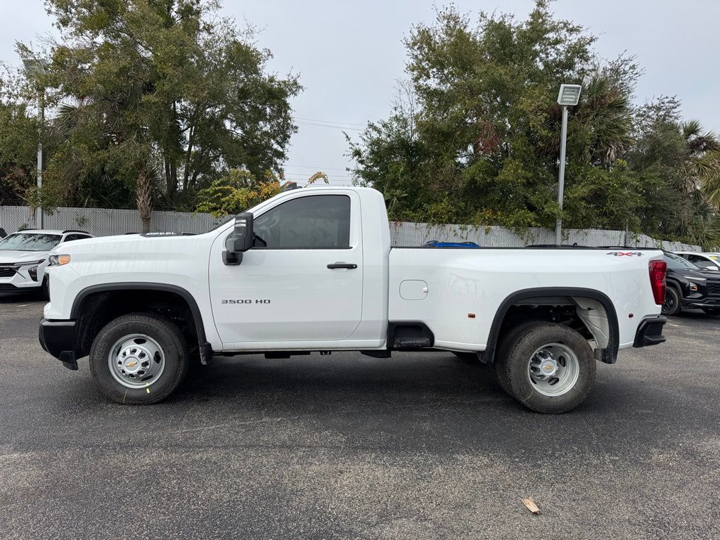 2025 Chevrolet Silverado 3500HD Work Truck 5