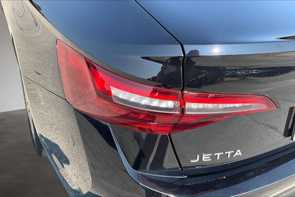Used 2024 Volkswagen Jetta Sedan