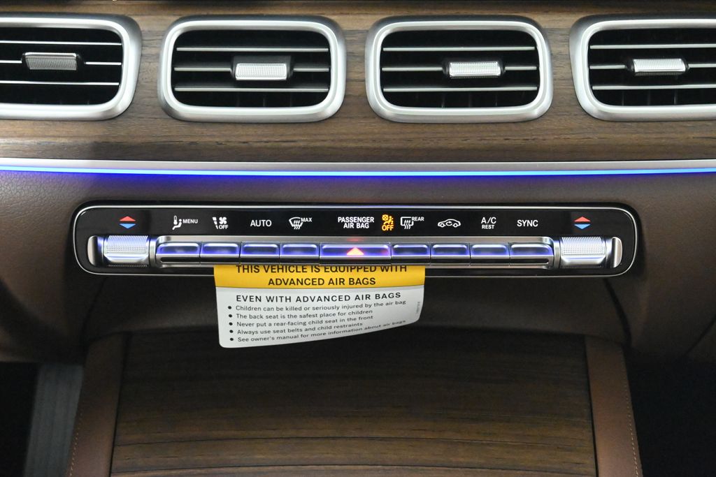 Thumbnail: 2026 Mercedes-Benz GLE - 18