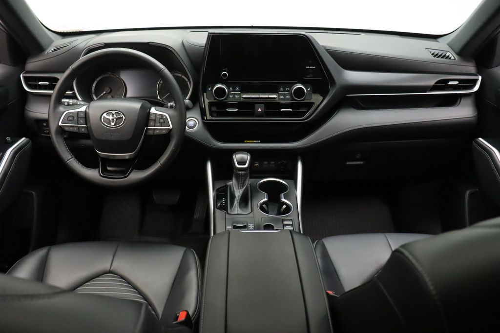 2023 Toyota Highlander XSE 24