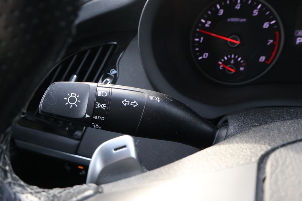 Thumbnail: 2021 Kia Stinger - 21