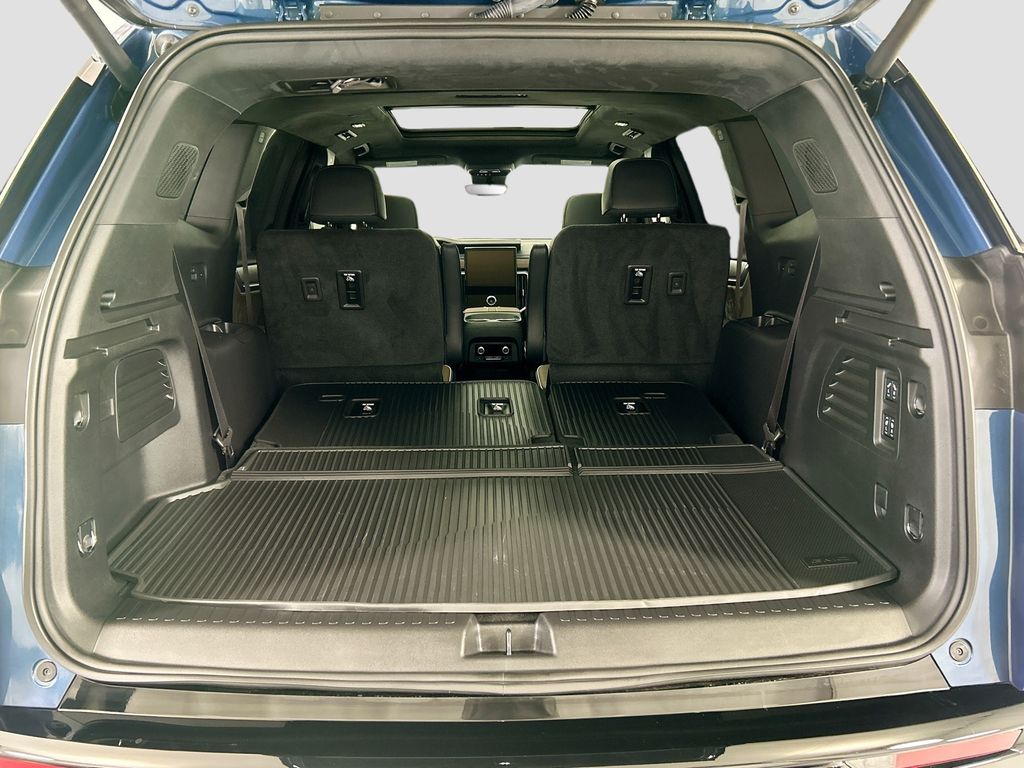 Thumbnail: 2026 GMC Acadia - 27