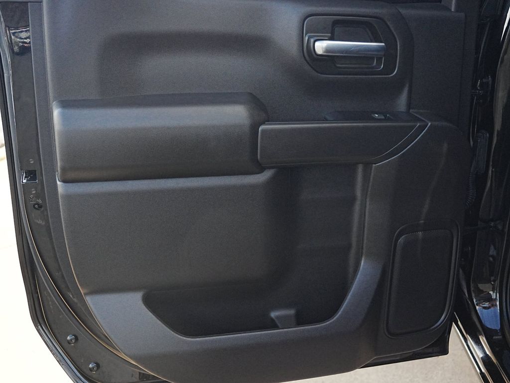 Used Car 2023 Chevrolet Silverado 1500  Custom For Sale Under $35,000 In Austin, Texas