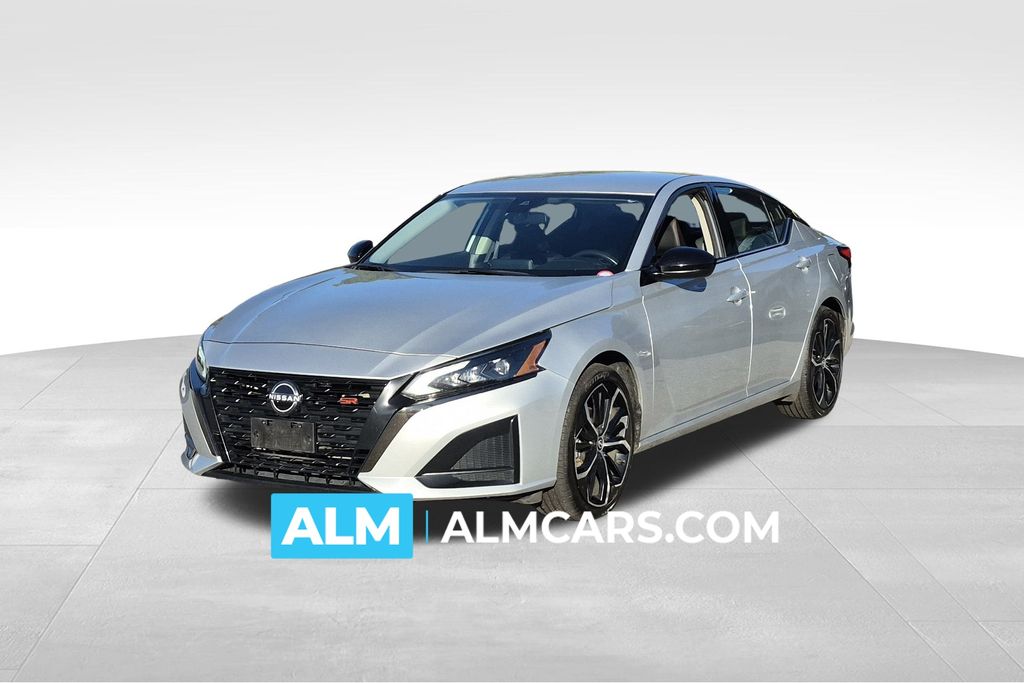 2024 Nissan Altima SR