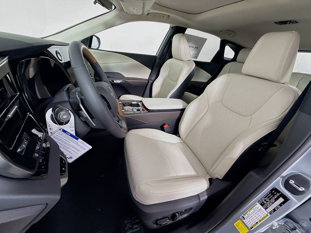 2025 Lexus RX 350 16