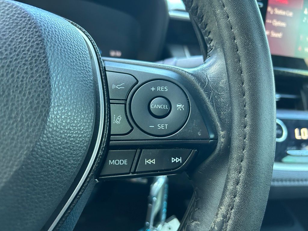 2020 Toyota Corolla SE 18