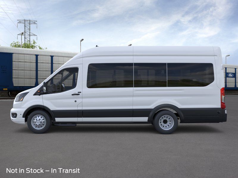 New 2026 Oxford White Ford Passenger Van XLT image 3