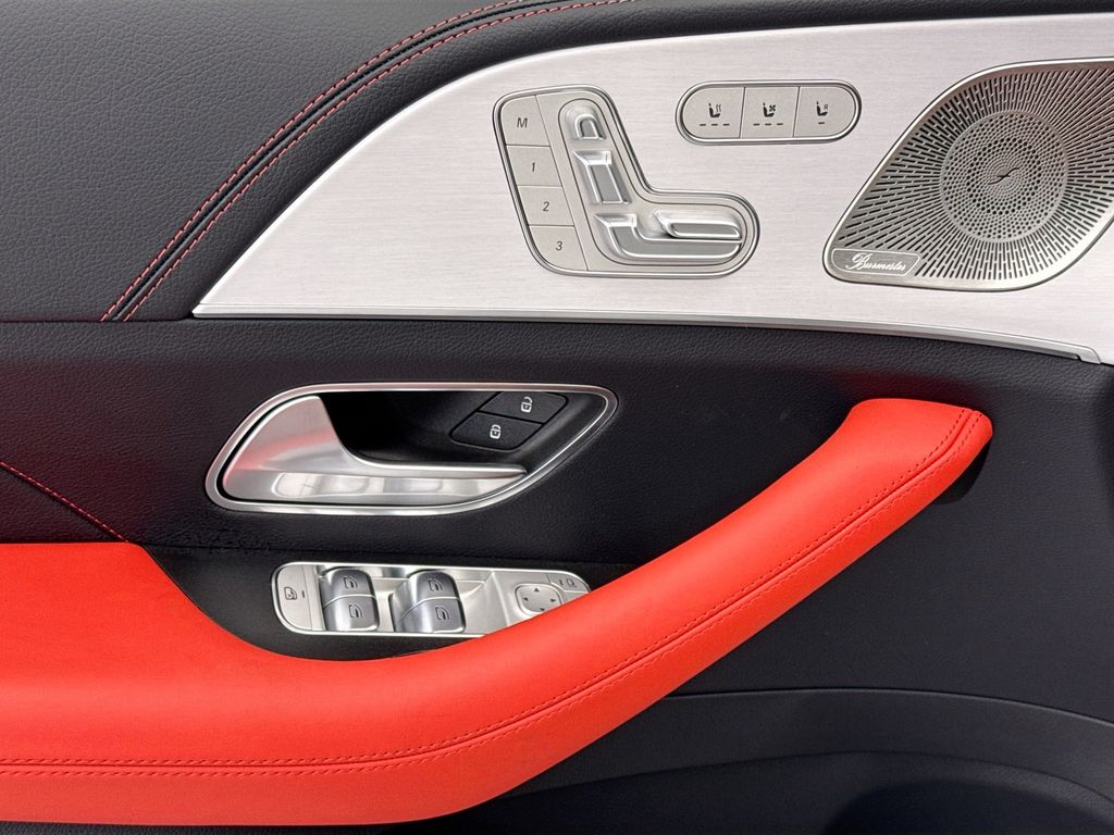 Thumbnail: 2026 Mercedes-Benz GLE - 23