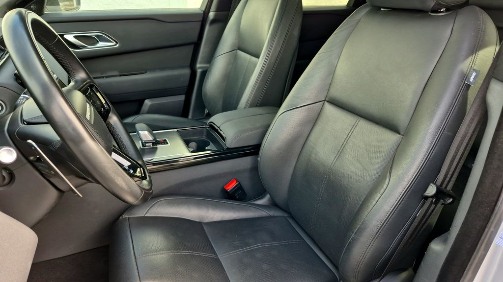 2025 Land Rover Range Rover Velar