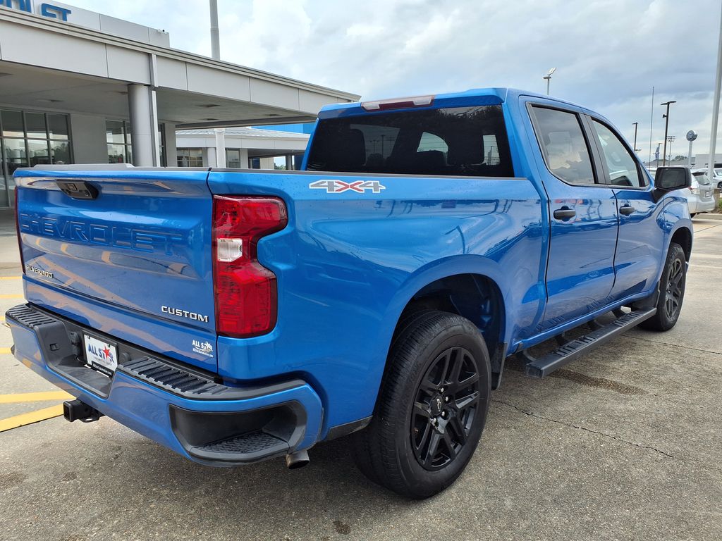 Used 2025 Blue Chevrolet Custom image 6
