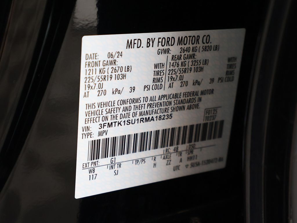 Used 2024 Black Ford Select image 51