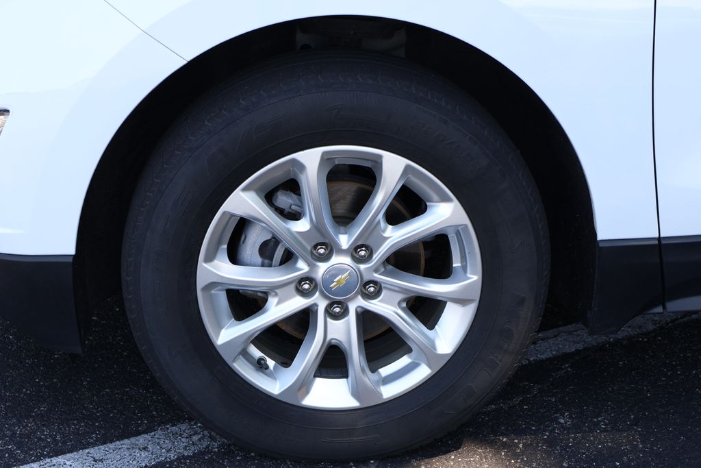 Thumbnail: 2020 Chevrolet Equinox - 11