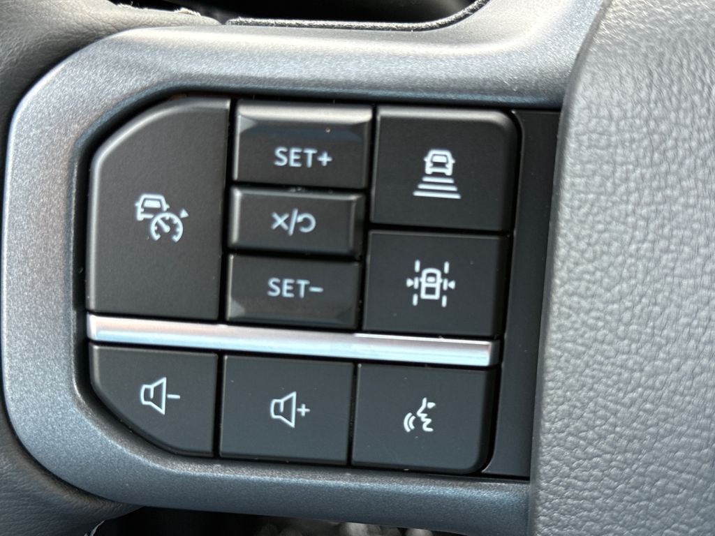 New 2026 Silver Ford XLT image 32