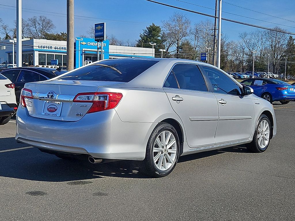 Thumbnail: 2012 Toyota Camry - 8