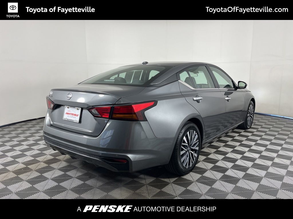 Thumbnail: 2025 Nissan Altima - 12