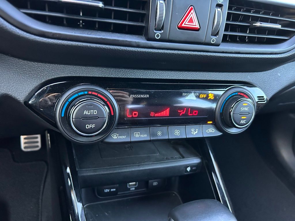 Thumbnail: 2024 Kia Forte - 26