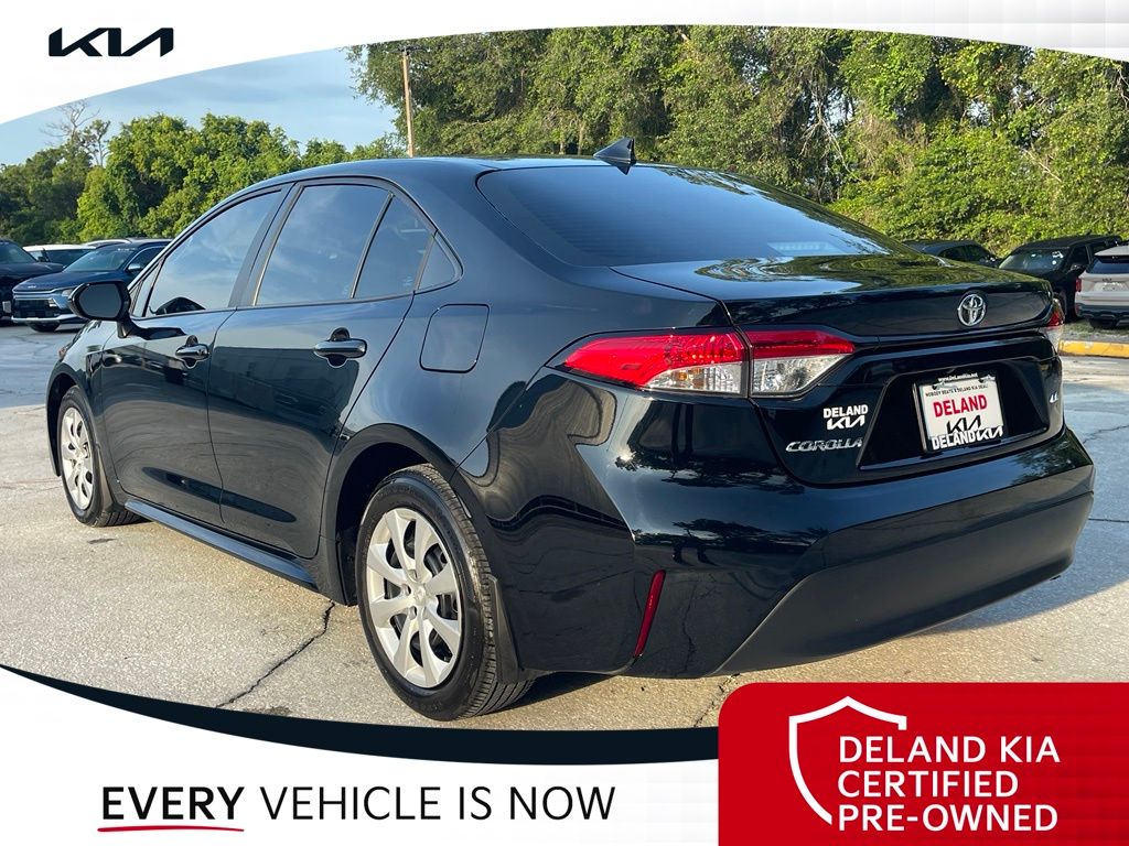 2025 Toyota Corolla LE - Photo 14