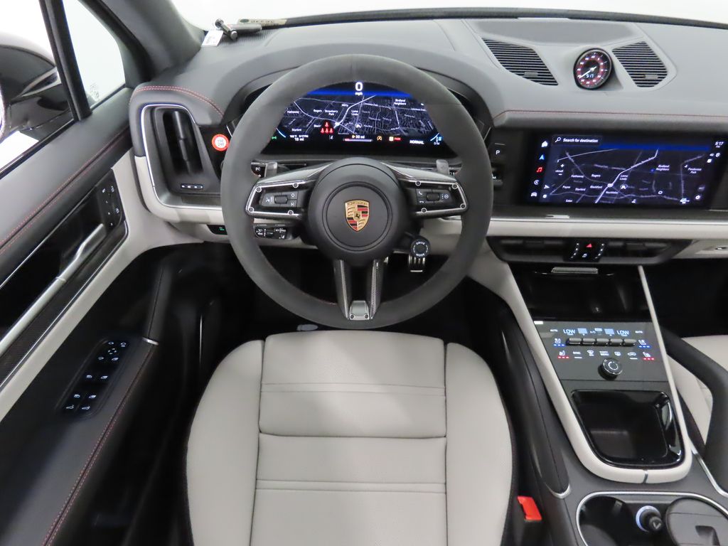 Thumbnail: 2025 Porsche Cayenne - 16