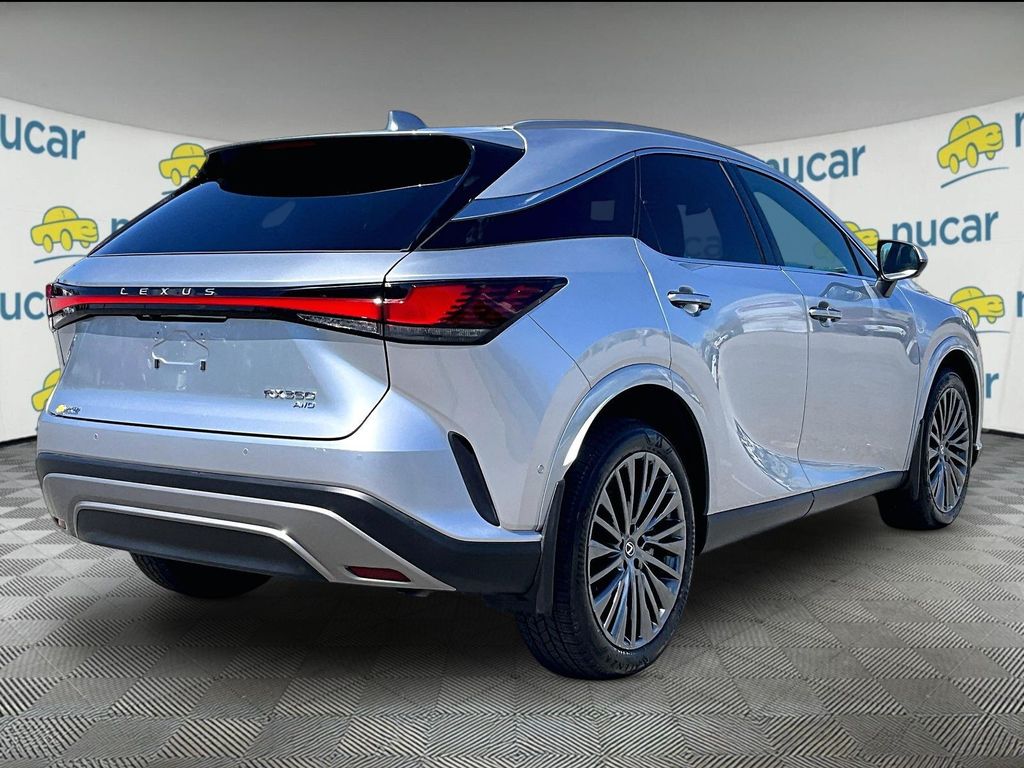 2025 Lexus RX — photo 6