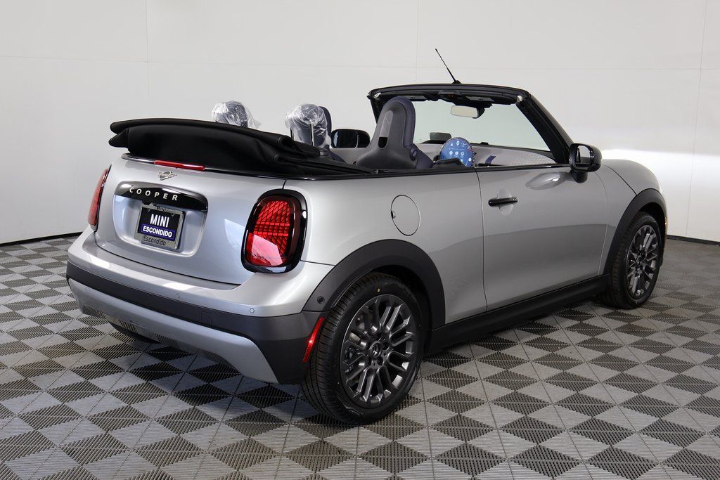 Thumbnail: 2026 MINI Cooper - 4