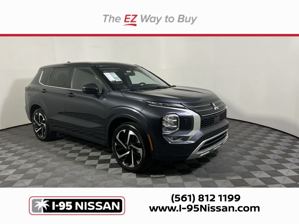Gray 2024 Mitsubishi Outlander SUV / Crossover All-Wheel Drive Continuously Variable Transmission