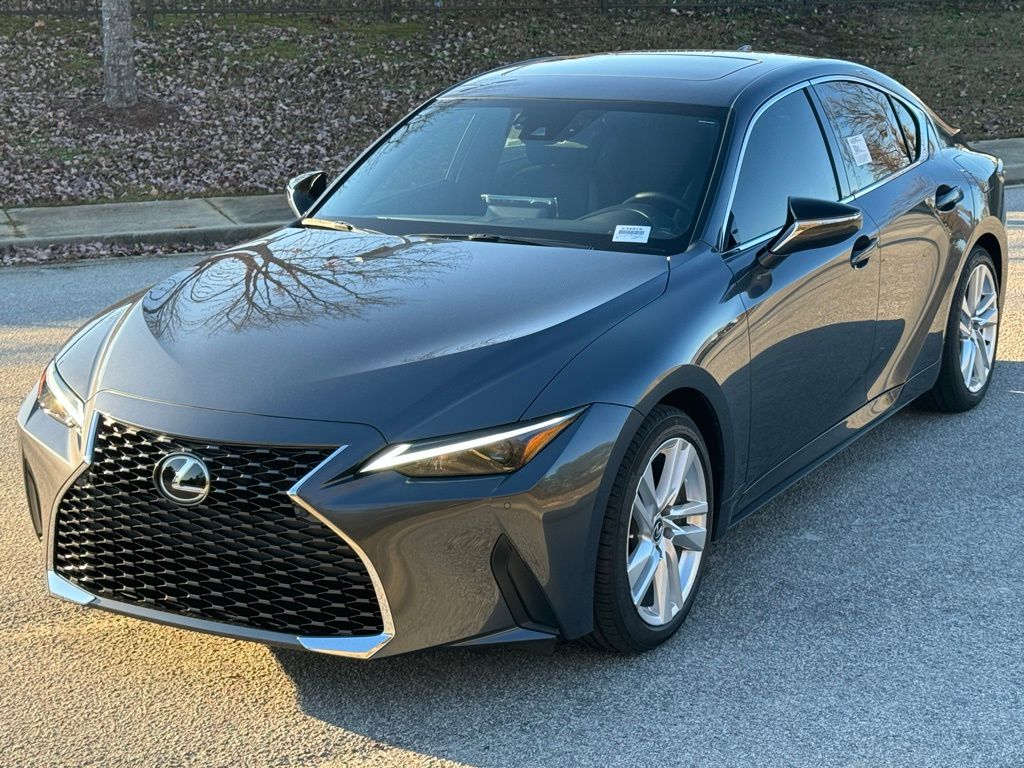 2024 Lexus IS 300 9