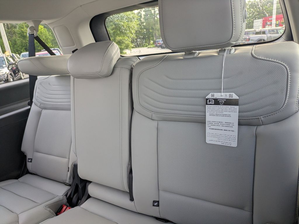 2025 Ford Expedition Platinum MAX